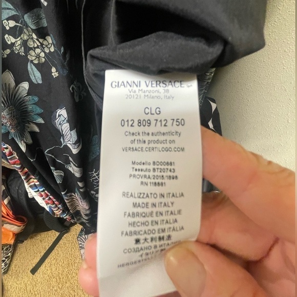 NWT versus Versace maxi dress. Sz 40 - Picture 5 of 12